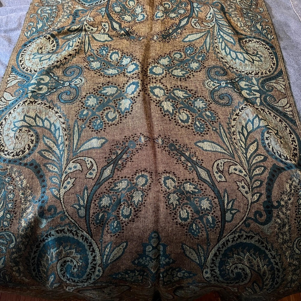 Pashmina scarf, beautiful paisley greens 70” L x 27” W